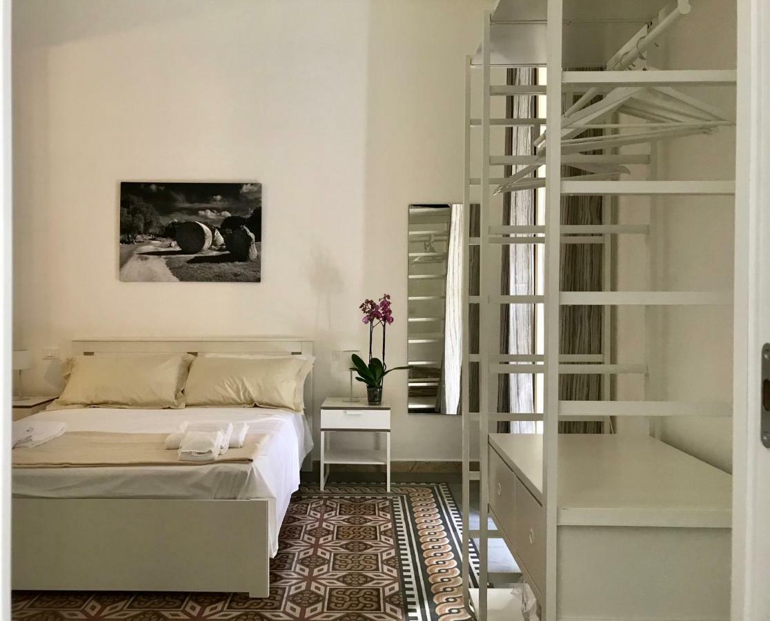 Fofino'S Rooms Palermo Exterior photo